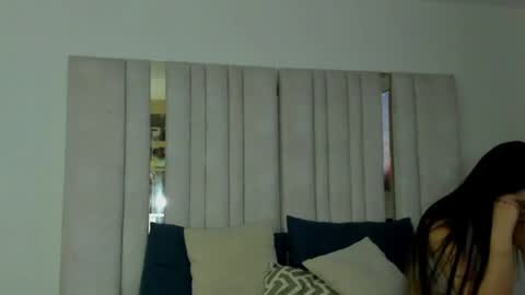 emi_royse online show from May 2026 11:22:01 PM