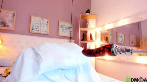 Snapshot of emi_sary chatting on January 2025 11:56:01 PM Emily Sarai online show from January 2025 11:56:01 PM