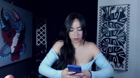 Snapshot of emiantonella_ chatting on March 2025 06:32:01 PM Antonella online show from March 2025 06:32:01 PM