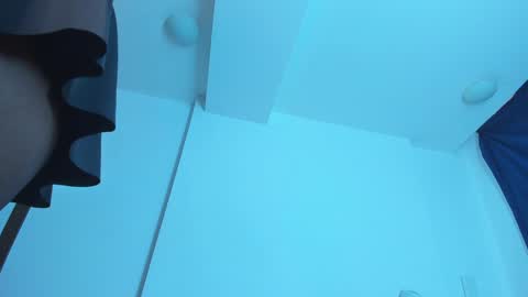 Snapshot of emiily15_ chatting on January 2025 06:43:01 PM Emi online show from January 2025 06:43:01 PM