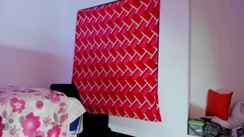 Snapshot of emiily15_ chatting on September 2025 09:18:01 PM Emi online show from September 2025 09:18:01 PM