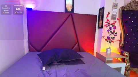 emiily_grantt online show from May 2026 07:34:02 PM