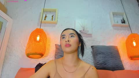 Snapshot of emiily_s chatting on September 2025 12:06:01 PM Emily online show from September 2025 12:06:01 PM