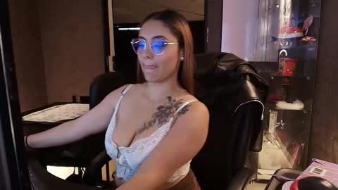 Emily online show from October 2025 11:32:02 AM