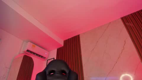   online show from December 2024 09:04:02 PM