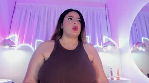 Emiily Grace online show from May 2026 11:26:02 AM