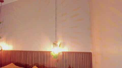 Emiily Grace online show from May 2026 11:29:01 AM