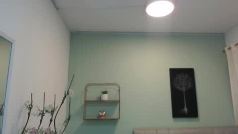 Emilee online show from December 2024 01:27:02 PM