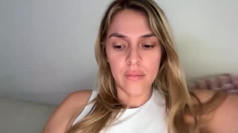 emilelovesyou online show from April 2026 01:41:02 PM