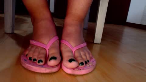 Snapshot of emili_evans_ chatting on January 2025 12:18:01 AM POWERFULL GODDESS EMILI online show from January 2025 12:18:01 AM