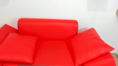 emili_slim online show from September 2025 08:20:02 PM