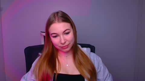 Emilia online show from February 2025 06:09:01 AM