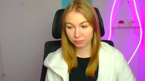 Emilia online show from March 2026 06:29:01 AM