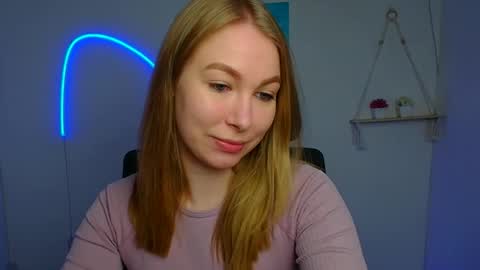 Emilia online show from April 2026 05:22:01 AM