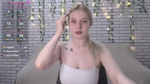 Snapshot of emiliaduchess chatting on February 2025 07:23:01 AM Amili online show from February 2025 07:23:01 AM