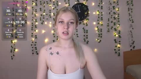 Snapshot of emiliaduchess chatting on March 2025 11:03:01 AM Amili online show from March 2025 11:03:01 AM