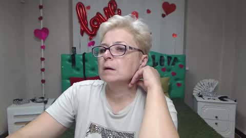 EmiliaGree online show from September 2025 05:01:02 PM