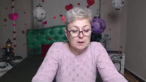 EmiliaGree online show from November 2025 06:37:02 PM