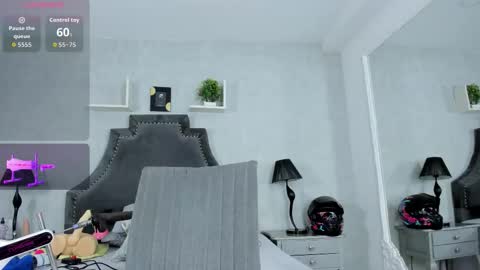 EmiliaRose online show from October 2025 09:48:02 PM