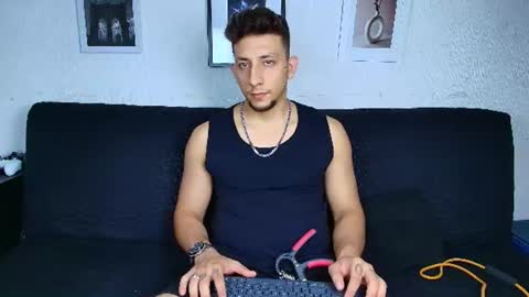 EMILIOCUM online show from July 2026 04:44:02 AM