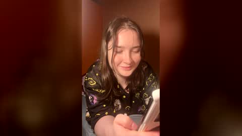 Snapshot of emiliscute chatting on January 2026 11:31:01 PM Luisa online show from January 2026 11:31:01 PM