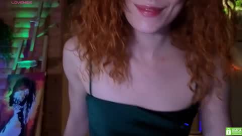 Emi  online show from November 2025 08:18:01 PM