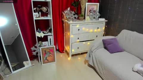 Emiliya online show from December 2024 02:42:02 AM