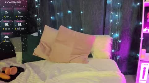 Emiliya online show from January 2025 11:34:01 AM