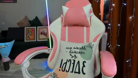 Emiliya online show from January 2026 05:01:01 AM