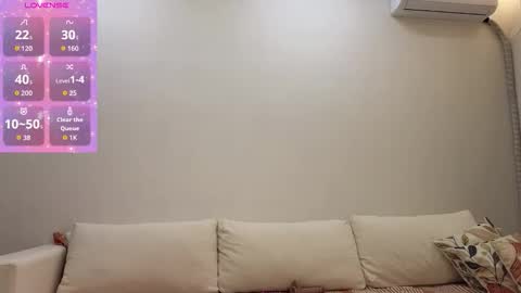 emilli_blanc online show from December 2025 08:02:01 PM