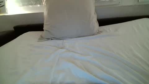 Emily online show from May 2026 05:48:01 AM