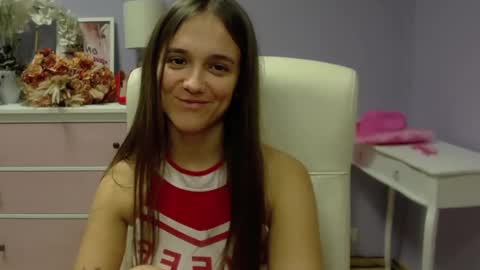 Emilly online show from February 2025 10:54:02 AM