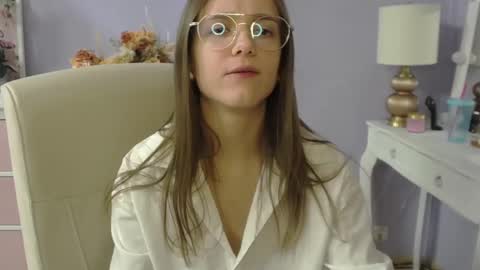 Emilly online show from February 2026 08:16:02 AM