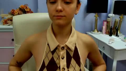 Emilly online show from May 2026 07:04:01 AM