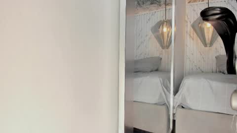 emilly_mell online show from May 2026 04:04:02 PM