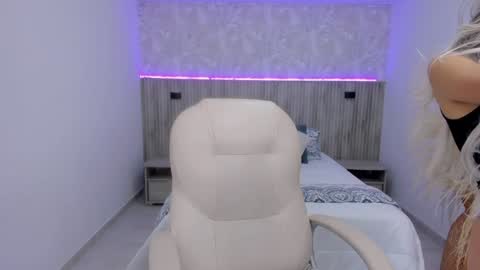 Emily online show from February 2025 11:51:02 AM