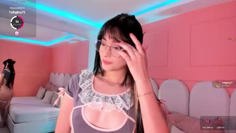 Emilly  online show from May 2026 05:31:02 PM