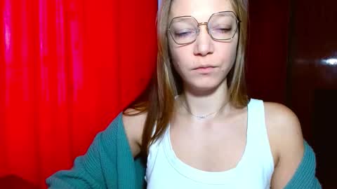 Emilly online show from February 2026 06:23:01 AM