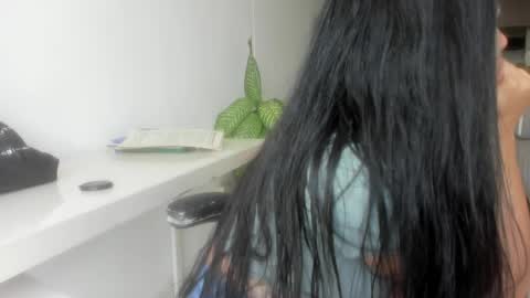 Emilly  online show from May 2026 03:08:01 PM