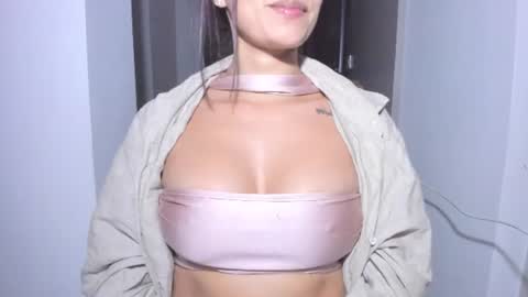 emilly online show from July 2026 03:19:02 AM