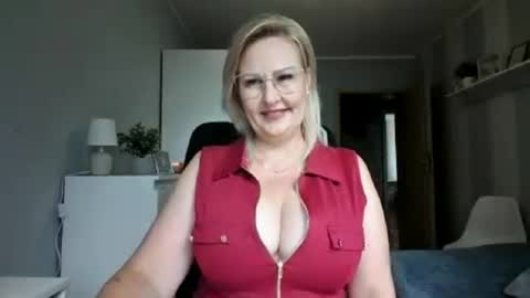 EmillyLove online show from July 2026 08:53:01 AM