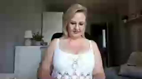 EmillyLove online show from July 2026 06:42:01 AM