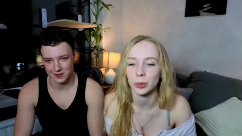 emily0303 online show from October 2025 03:09:02 AM