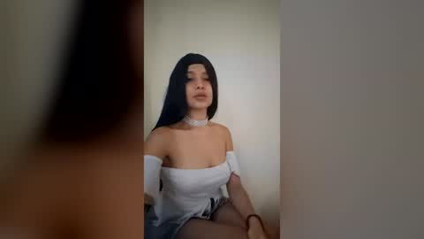 Emily online show from June 2026 08:32:02 PM