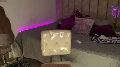  emily valentina     online show from March 2025 04:56:02 PM