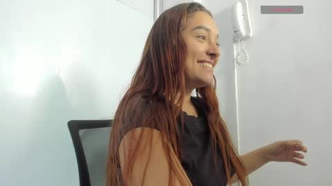Snapshot of emily__harper_ chatting on May 2026 11:50:02 AM Emily online show from May 2026 11:50:02 AM