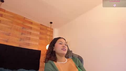emily_brown04 online show from November 2025 01:18:02 PM