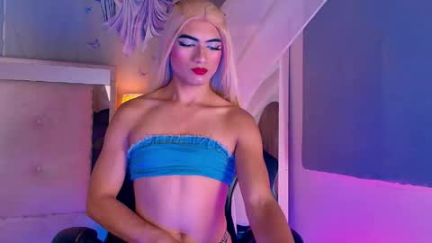 emily_castillo1_ online show from May 2026 05:27:01 AM