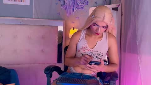 emily_castillo1_ online show from May 2026 06:20:02 AM