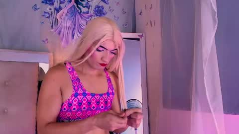 emily_castillo1_ online show from May 2026 04:51:01 AM